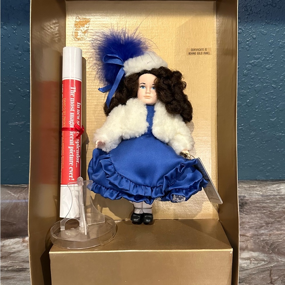 Vintage Gone With the Wind  1989 Bonnie Blue   #70882 Box Has Minor Damage